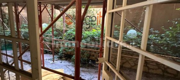 Квартира с 2 спальнями в Рим, Италия № 119342 32