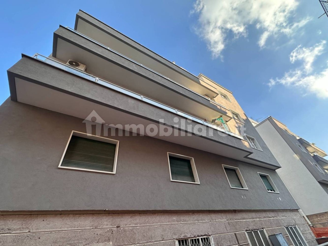 Квартира с 2 спальнями в Рим, Италия № 119342