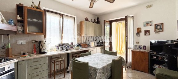 5 bedrooms Villa in Mazzè, Italy No. 370865 9