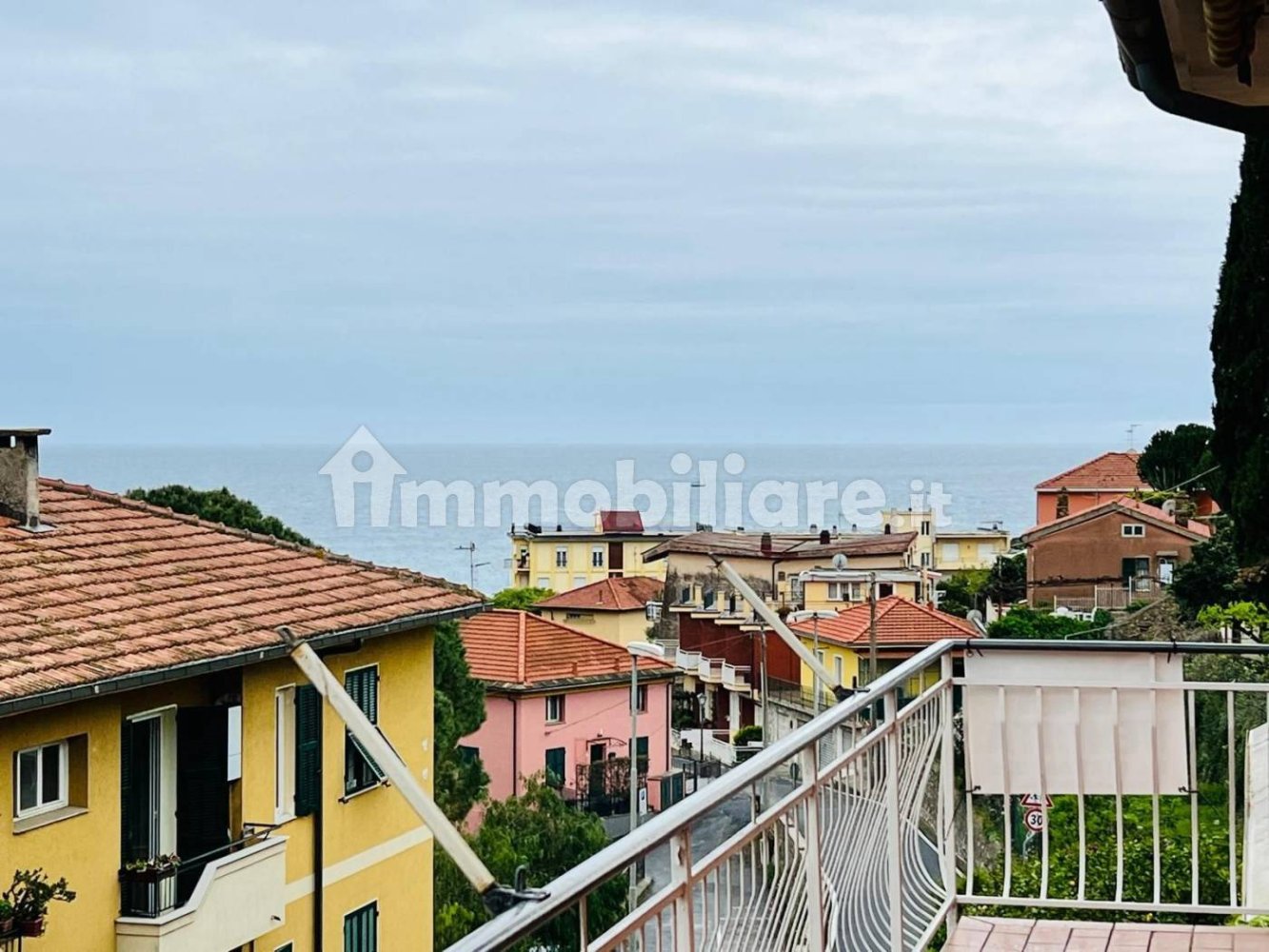 2 Schlafzimmer Wohnung in Cervo, Italy, Nr. 268199
