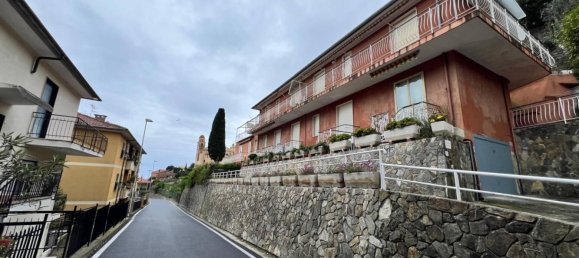 2 Schlafzimmer Wohnung in Cervo, Italy, Nr. 268199 4