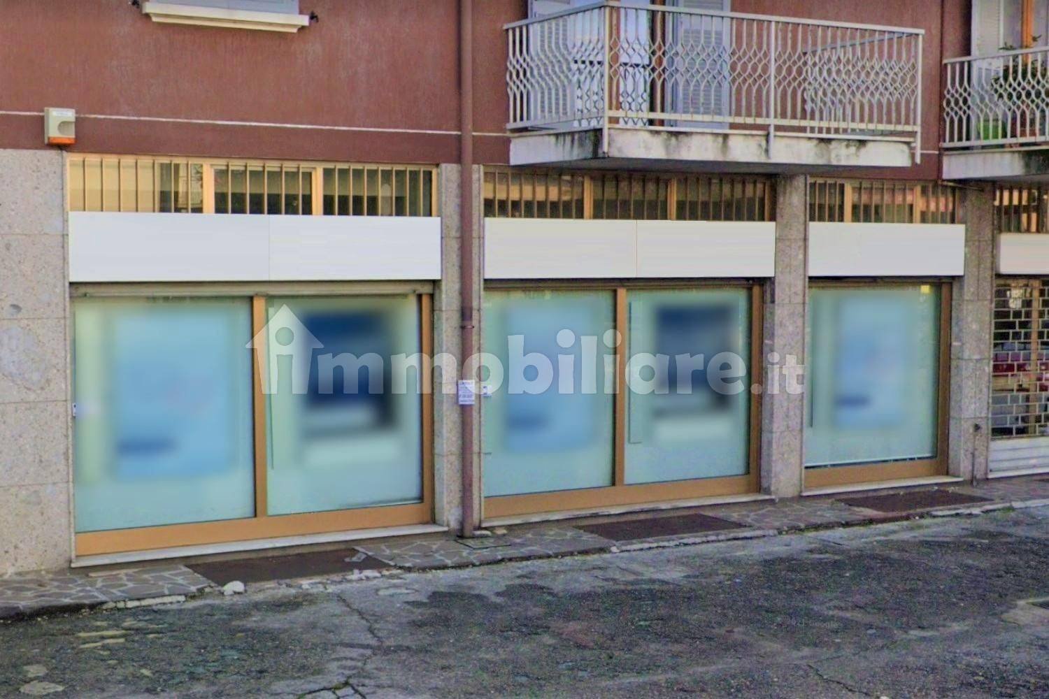 Gewerbliche Immobilie in Capriate San Gervasio, Italy 379m², Nr. 312370