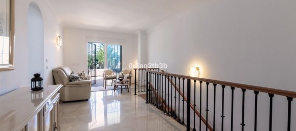 4 Schlafzimmer Doppelhaus in Marbella, Spain, Nr. 149148 29