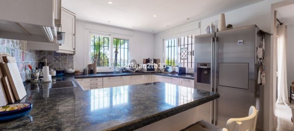 4 Schlafzimmer Doppelhaus in Marbella, Spain, Nr. 149148 22