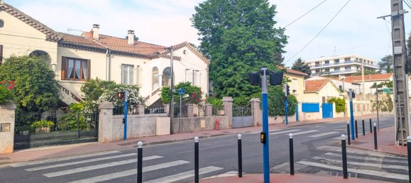 2 rooms Commercial property in Montpellier, France No. 278416 3