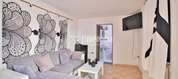 3 rooms House in Novara, Italy No. 307110 3