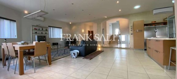 3 Schlafzimmer Maisonette-Wohnung in Swieqi, Malta, Nr. 9959 7