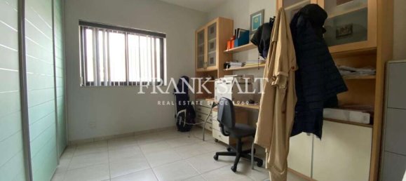 3 Schlafzimmer Maisonette-Wohnung in Swieqi, Malta, Nr. 9959 11