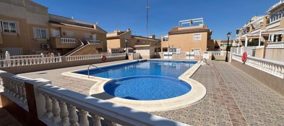 1 bedroom Bungalow for sale in Torrevieja, Alicante, Valencian Community, Spain № 370035 3