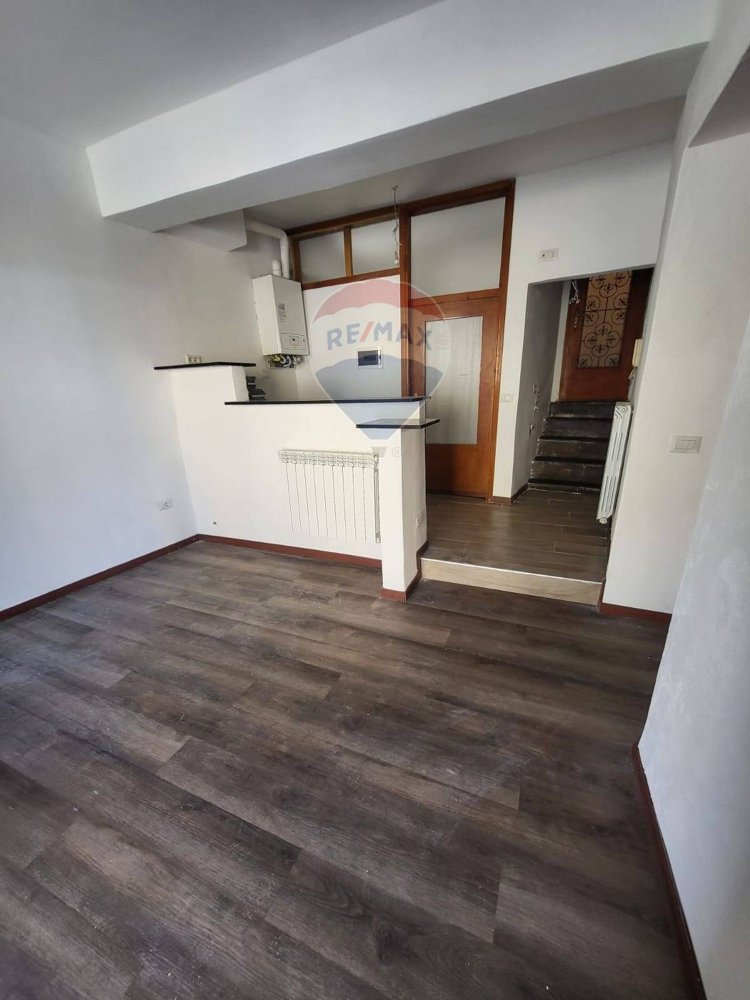 3-salle Appartement à Trezzo sull'Adda, Italy No. 297676