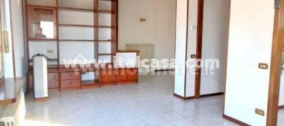 2 bedrooms Apartment in Alzano Lombardo, Italy No. 290411 8
