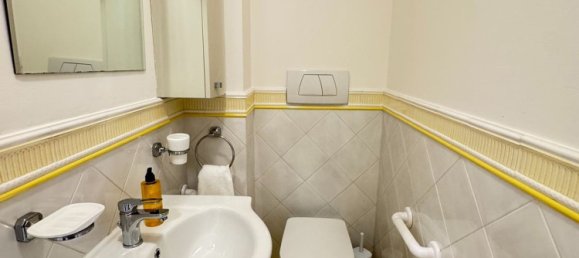 5 bedrooms Apartment in Uzzano, Italy No. 339464 11