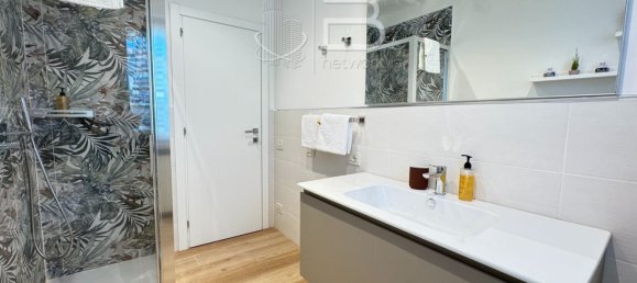 5 bedrooms Apartment in Uzzano, Italy No. 339464 24