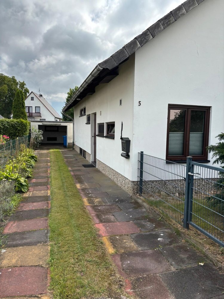 Casa de 7 habitaciónes en Verden, Germany No. 236746