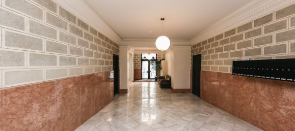 2 Schlafzimmer Penthouse in Ciutat Vella, Spain, Nr. 143739 14