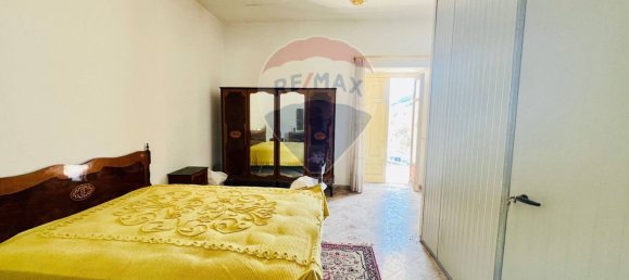 3 bedrooms House in Baia e Latina, Italy No. 377393 32