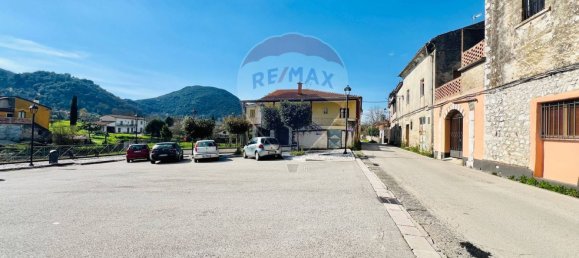 3 bedrooms House in Baia e Latina, Italy No. 377393 2