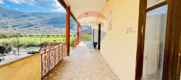 3 bedrooms House in Baia e Latina, Italy No. 377393 8