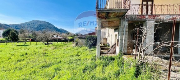 3 bedrooms House in Baia e Latina, Italy No. 377393 6