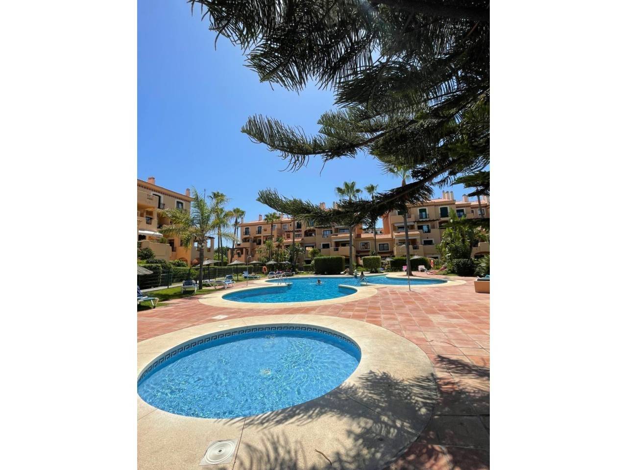 3 Schlafzimmer Penthouse in La Duquesa, Spain, Nr. 150922