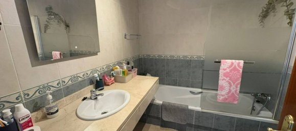 3 Schlafzimmer Penthouse in La Duquesa, Spain, Nr. 150922 16