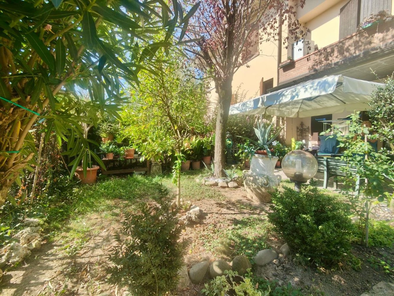 5 Schlafzimmer Haus in Casalgrande, Italy, Nr. 373839