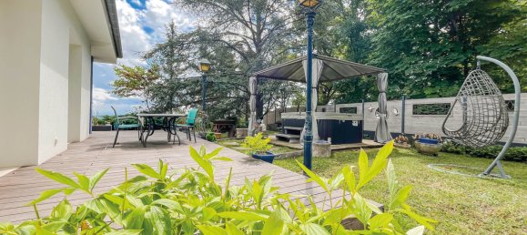 5 bedrooms House in Hurigny, France No. 358408 11