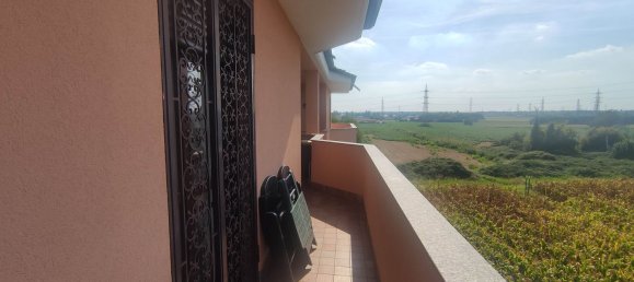 Apartamento de 2 habitaciónes en Turate, Italy No. 313820 9