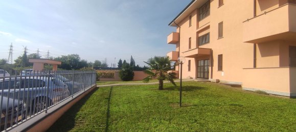 Apartamento de 2 habitaciónes en Turate, Italy No. 313820 2