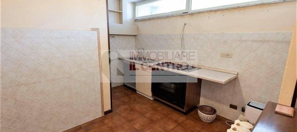 3 bedrooms House in Luni, Italy No. 94408 10