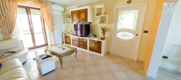 3 chambres Appartement à Manfredonia, Italy No. 337365 4