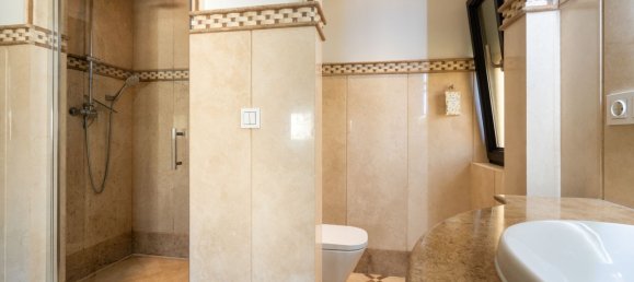 5 bedrooms Villa in Mijas, Spain No. 150688 18