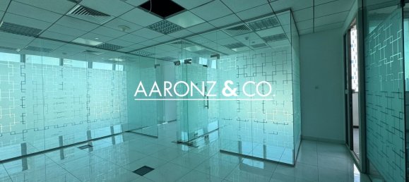 177m² Office in Business Bay, UAE No. 111802 4