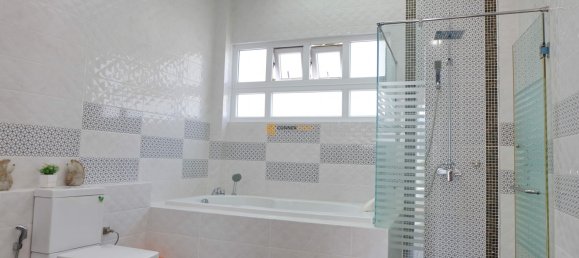 Café/restaurante de 3 dormitorios en Pattaya, Thailand No. 19485 9