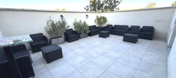 Propiedad comercial en Compiegne, France 220 m² No. 220988 3