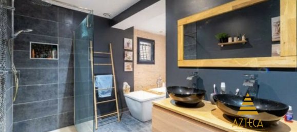 6 bedrooms House in Cambrai, France No. 55344 10