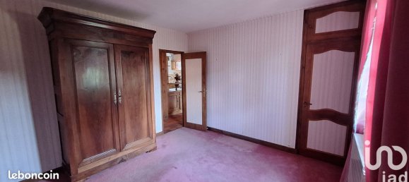 Casa de 3 dormitorios en Le Poinconnet, France No. 229067 6