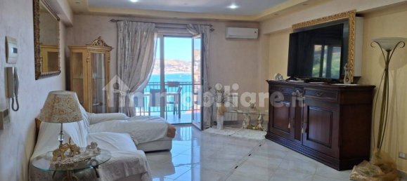 Квартира с 2 спальнями в Мессина, Италия № 261985 3