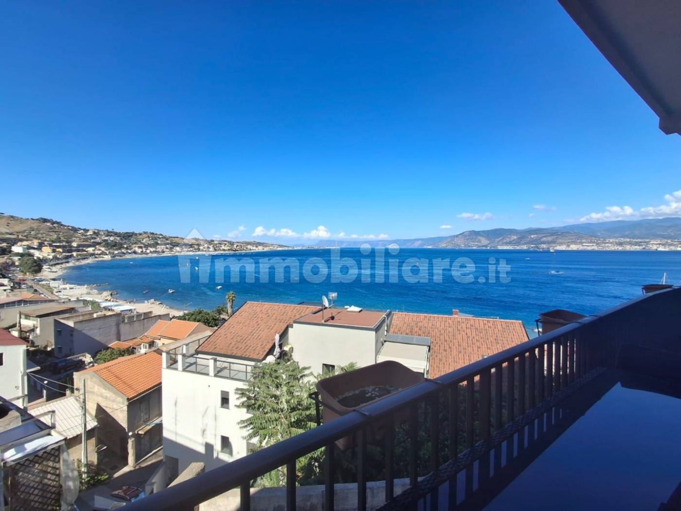 Квартира с 2 спальнями в Мессина, Италия № 261985