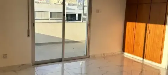 4 bedrooms Apartment in Limassol, Cyprus No. 81804 11