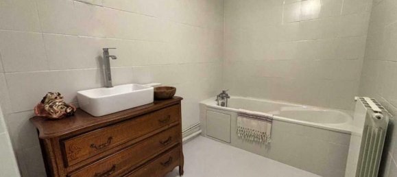 3 bedrooms Townhouse in Besse-sur-Issole, France No. 191928 9