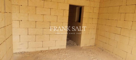 3 chambres Appartement à Victoria, Malta No. 560 2