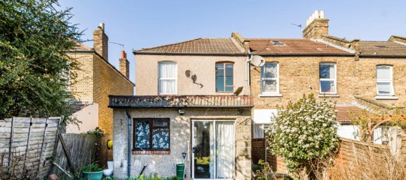 3 bedrooms Commercial property in London, United Kingdom No. 7666 11