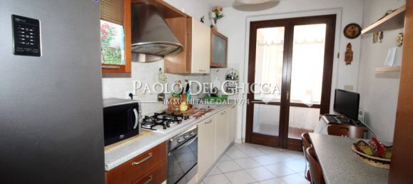 2 bedrooms Apartment in Livorno, Italy No. 290925 6