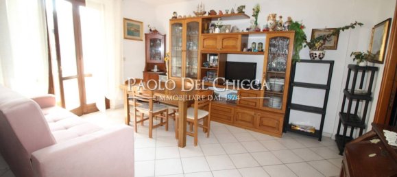 2 bedrooms Apartment in Livorno, Italy No. 290925 3