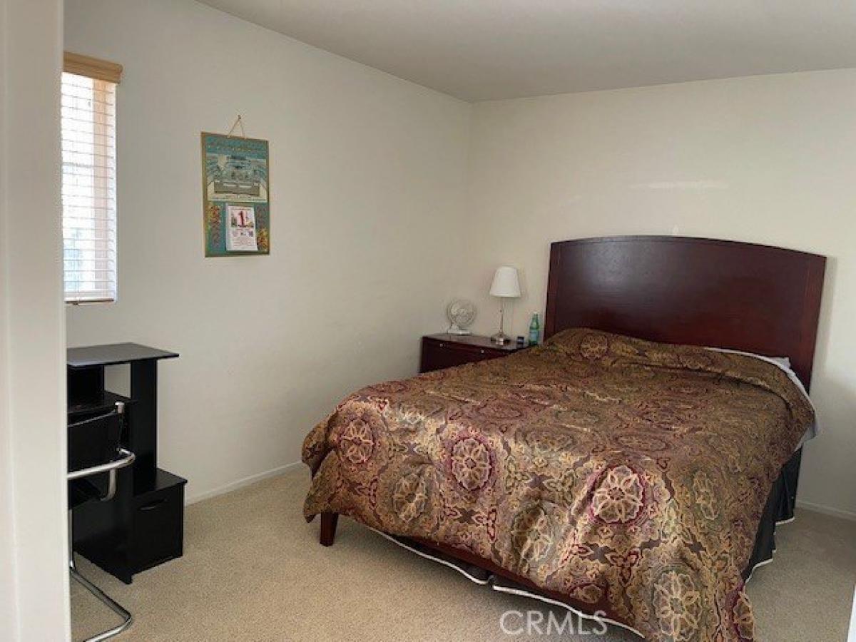 6 chambres Maison à Moreno Valley, USA No. 394576