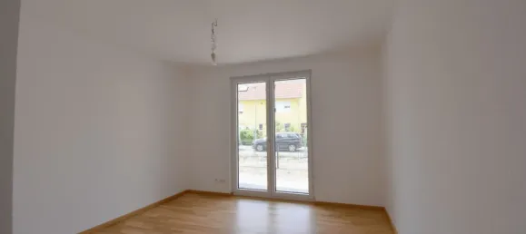 Apartamento de 1 dormitorio en Staaken, Germany No. 256307 3