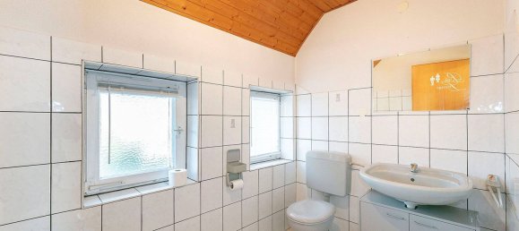 4 rooms House in Hof, Germany No. 50090 62