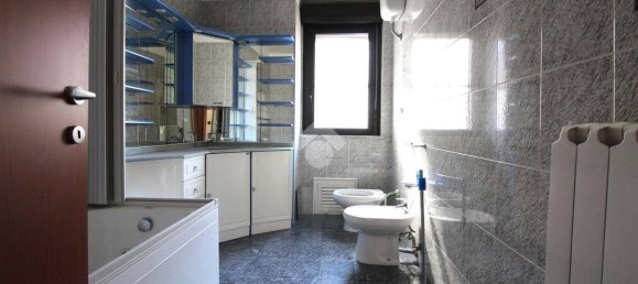 Квартира с 3 спальнями в Вилла Сан Джованни, Италия № 268115 19