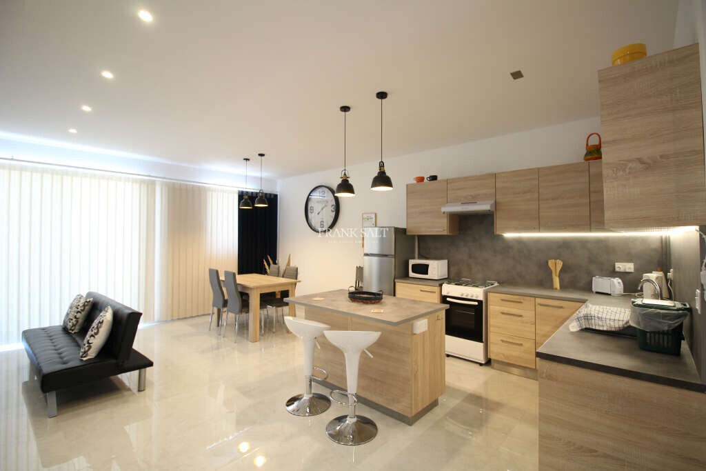 Квартира с 2 спальнями в Шайра, Мальта № 8060